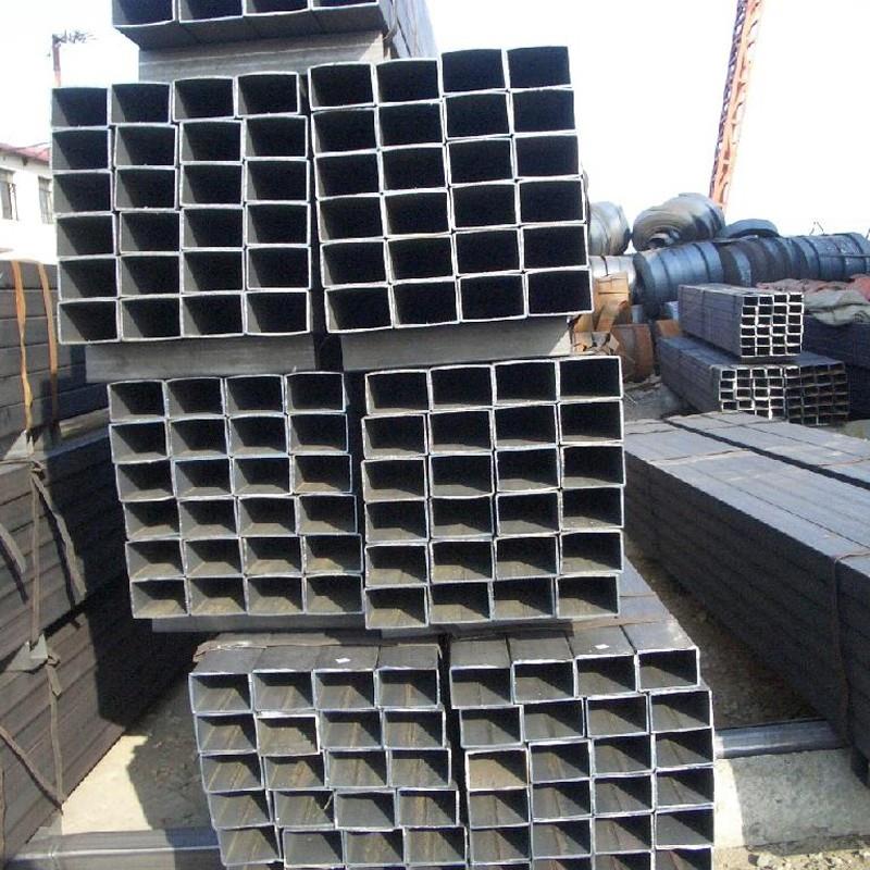 Black RHS 025.jpg